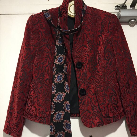 GILANI PATTERN VELVET BLAZERS SIZE 8 - Picture 3 of 14